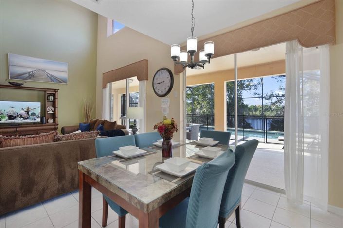 Image No.11-6 Bed House for sale