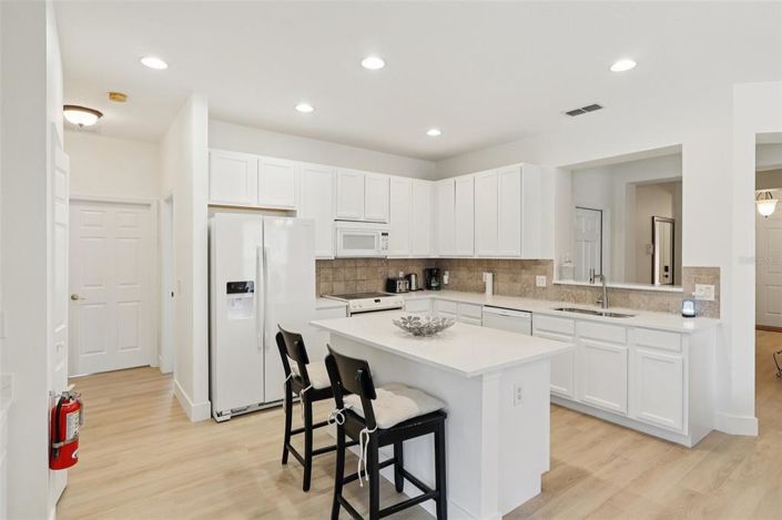 Image No.13-4 Bed House for sale