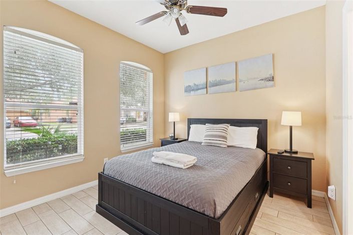 Image No.15-4 Bed House for sale