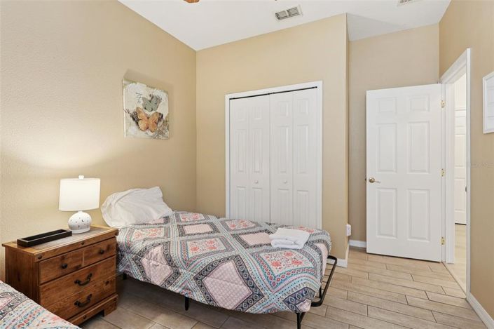 Image No.20-4 Bed House for sale