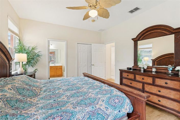 Image No.27-4 Bed House for sale