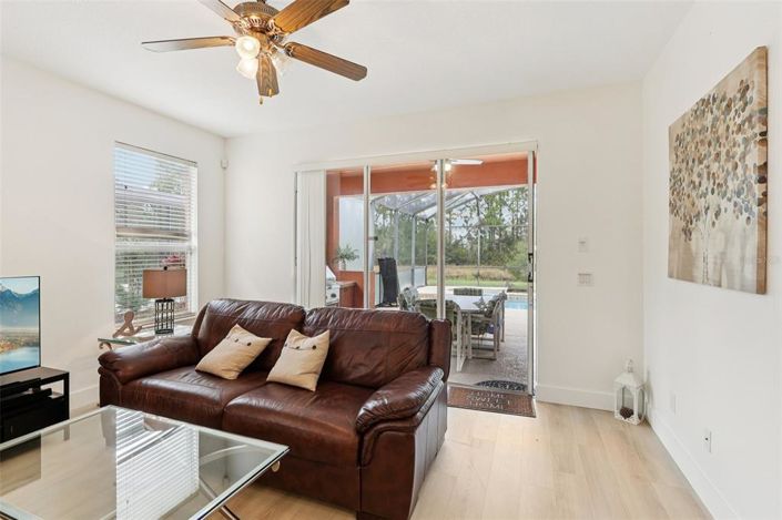 Image No.8-4 Bed House for sale