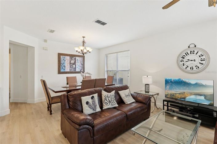 Image No.9-4 Bed House for sale