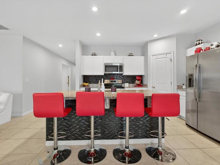 Image No.13-4 Bed House for sale