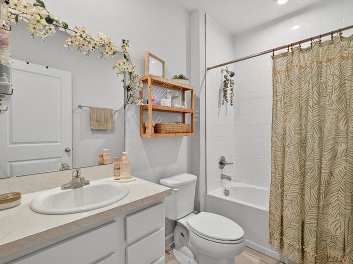 Image No.18-4 Bed House for sale