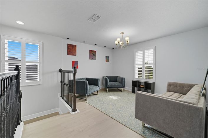 Image No.15-4 Bed House for sale