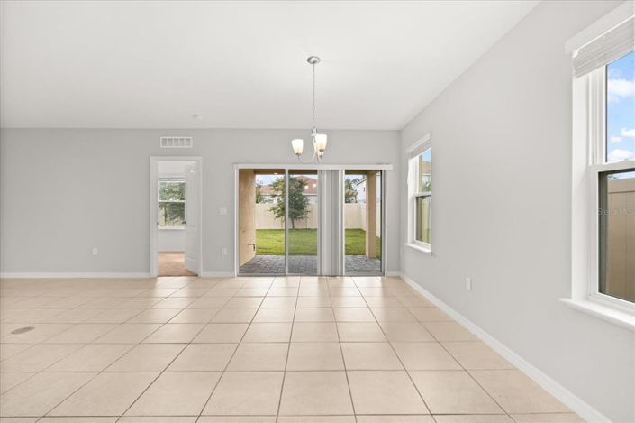 Image No.11-4 Bed House for sale