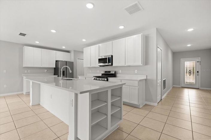 Image No.6-4 Bed House for sale