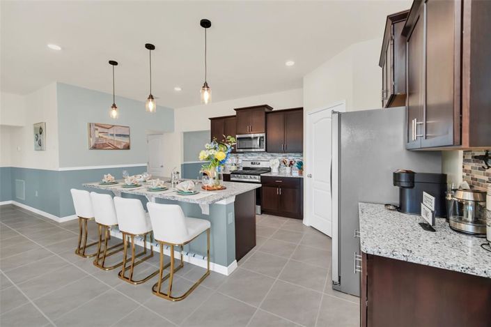 Image No.13-6 Bed House for sale