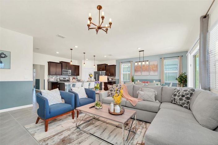 Image No.19-6 Bed House for sale