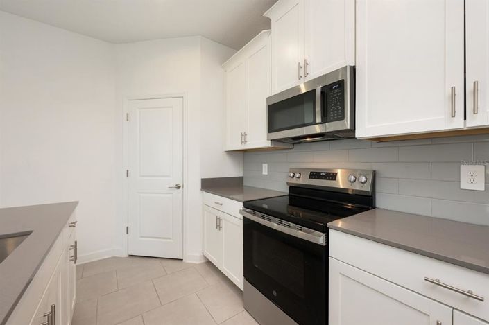 Image No.8-4 Bed House for sale