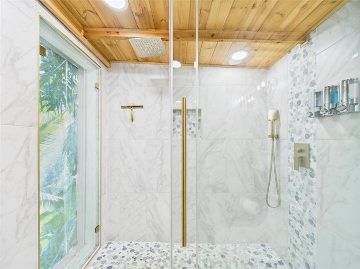 Image No.45-3 Bed House for sale