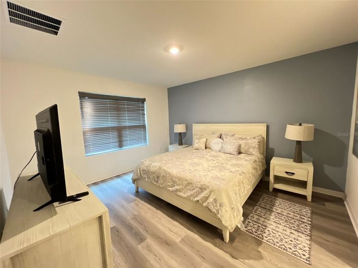 Image No.8-3 Bed House for sale