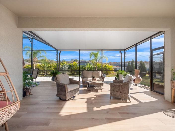 Image No.2-4 Bed House for sale