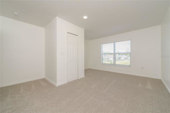 Image No.12-5 Bed House for sale