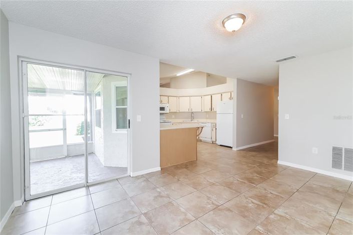 Image No.2-3 Bed House for sale