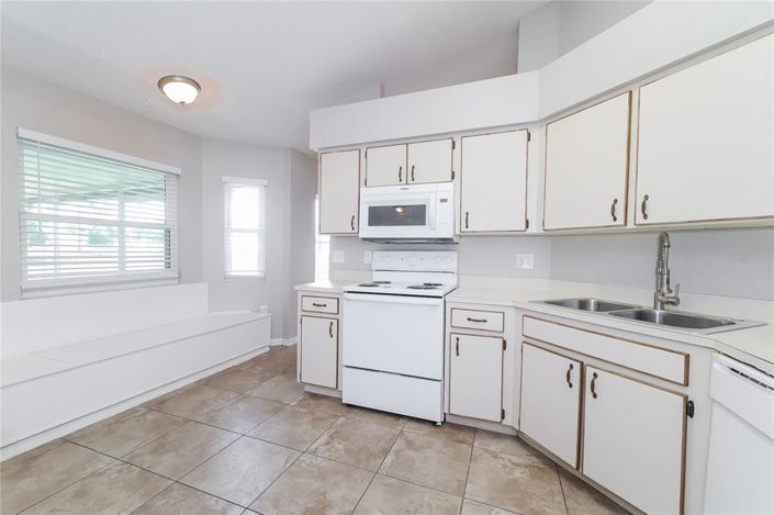 Image No.5-3 Bed House for sale