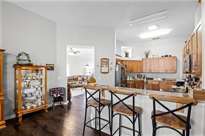 Image No.15-3 Bed House for sale