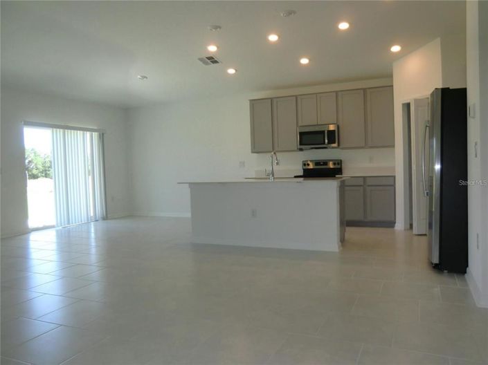 Image No.12-4 Bed House for sale