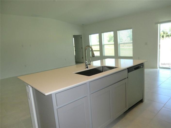 Image No.14-4 Bed House for sale