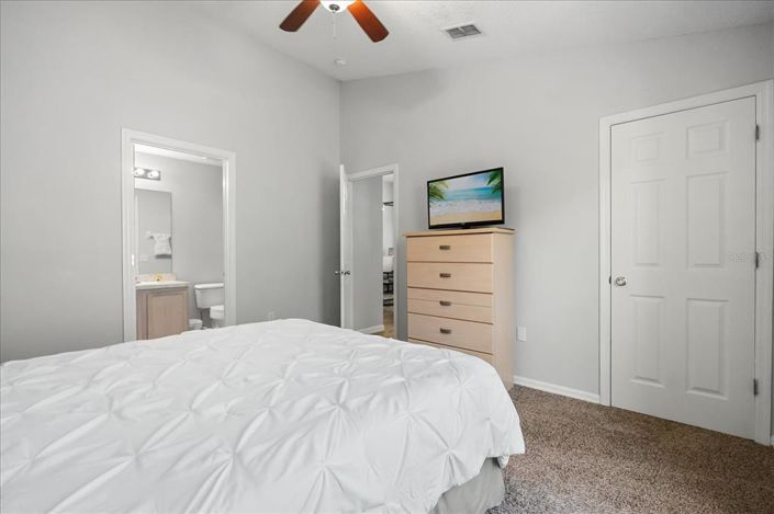 Image No.3-4 Bed House for sale