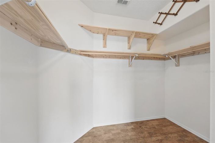 Image No.17-3 Bed House for sale