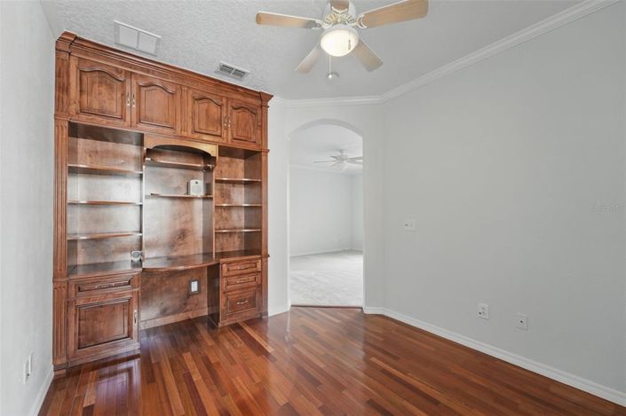 Image No.21-3 Bed House for sale