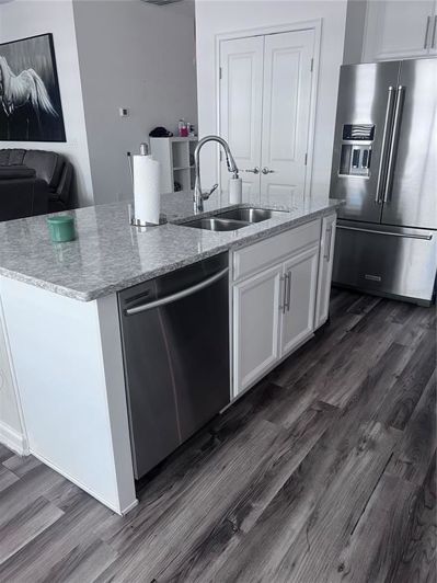 Image No.17-4 Bed House for sale