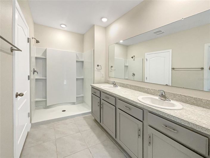 Image No.7-3 Bed House for sale