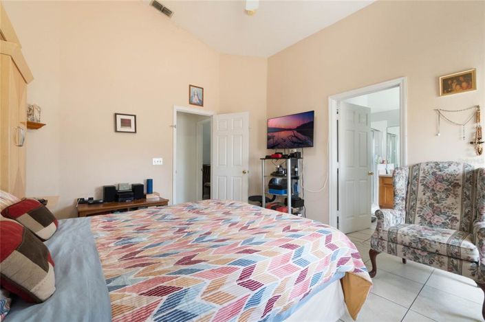 Image No.11-4 Bed House for sale