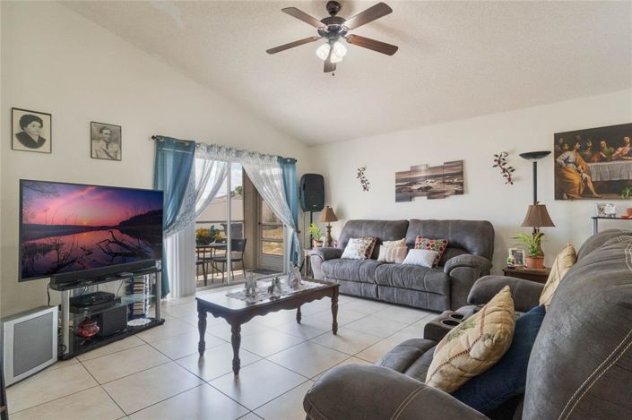 Image No.3-4 Bed House for sale