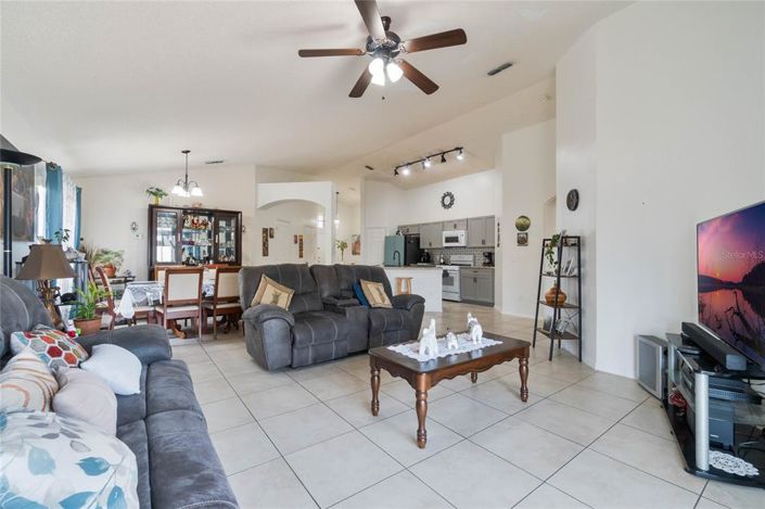 Image No.4-4 Bed House for sale