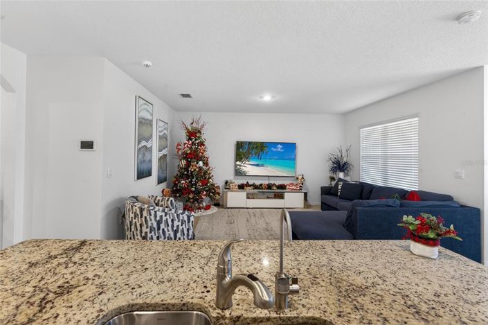 Image No.18-3 Bed House for sale