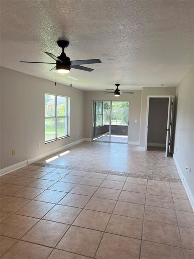 Image No.22-4 Bed House for sale