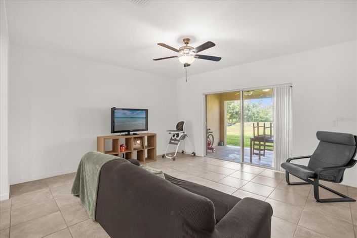 Image No.2-3 Bed Townhouse for sale