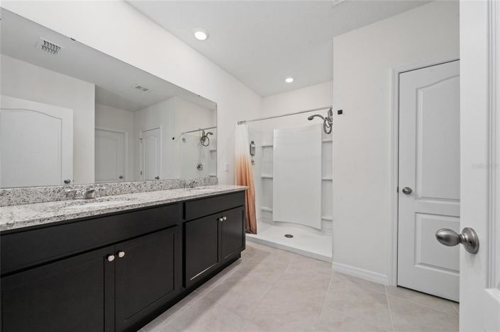 Image No.29-4 Bed House for sale