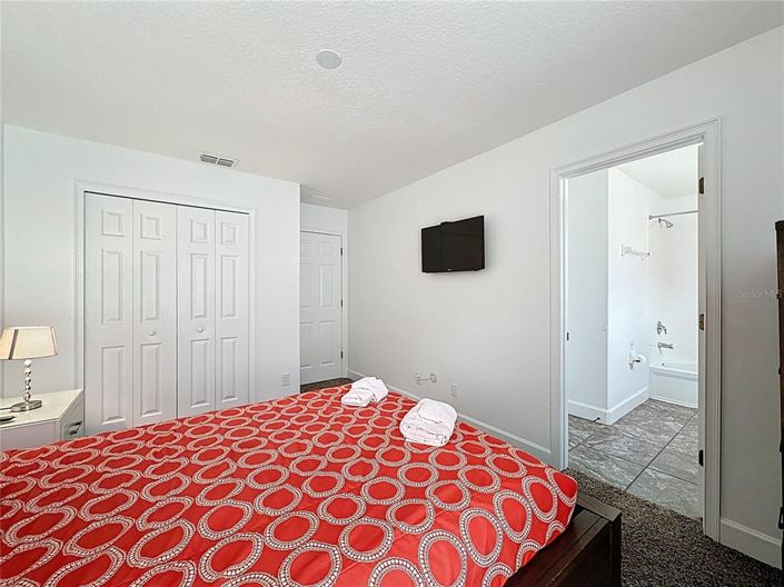 Image No.53-6 Bed House for sale