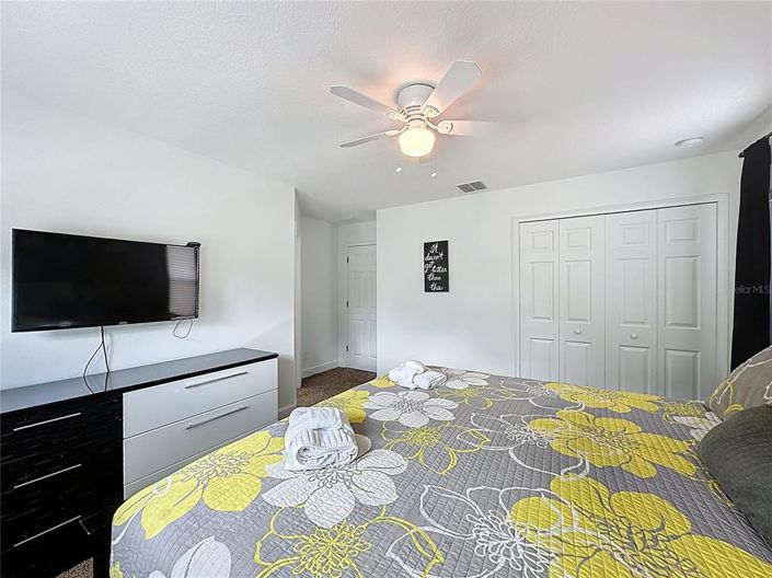 Image No.60-6 Bed House for sale