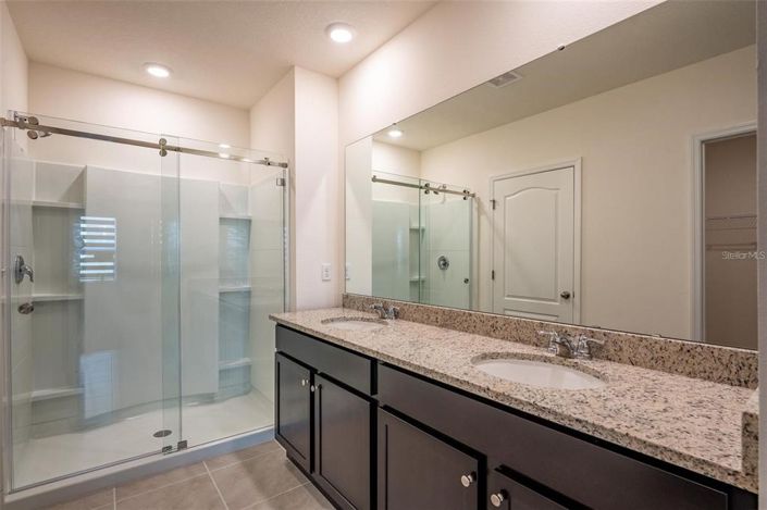 Image No.8-3 Bed House for sale