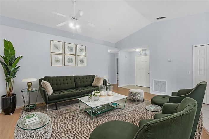 Image No.9-3 Bed House for sale