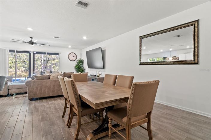 Image No.14-5 Bed House for sale