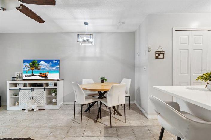 Image No.11-3 Bed Townhouse for sale