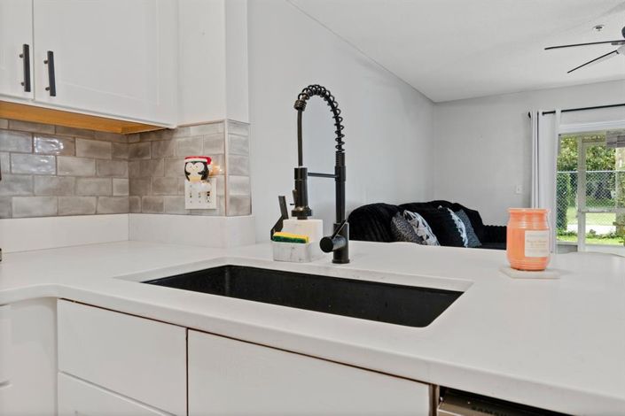 Image No.2-3 Bed Townhouse for sale