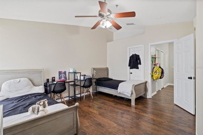 Image No.23-3 Bed Townhouse for sale