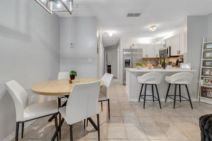 Image No.3-Maison de ville de 3 chambres à vendre à Saint John