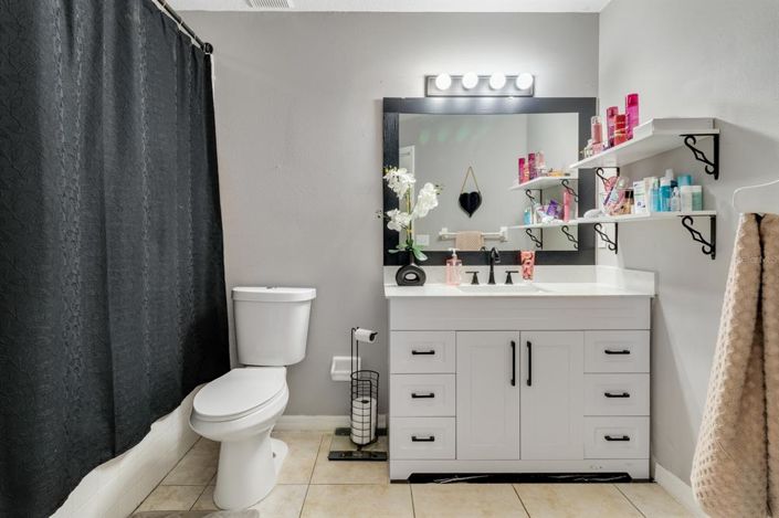 Image No.31-3 Bed Townhouse for sale