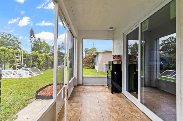 Image No.33-Maison de ville de 3 chambres à vendre à Saint John