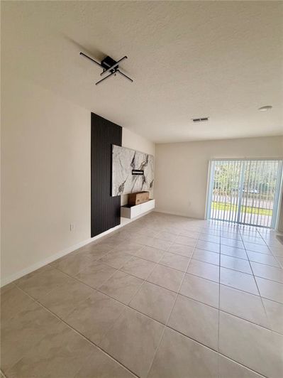 Image No.3-Maison de ville de 3 chambres à vendre à Saint John