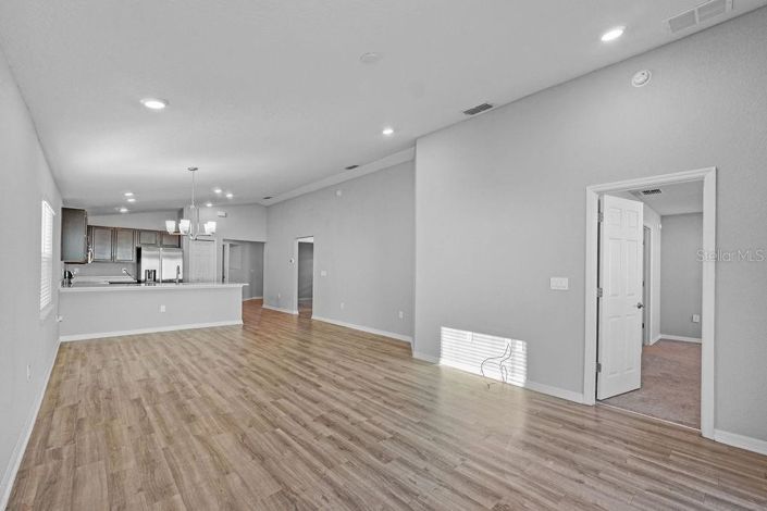 Image No.12-3 Bed House for sale