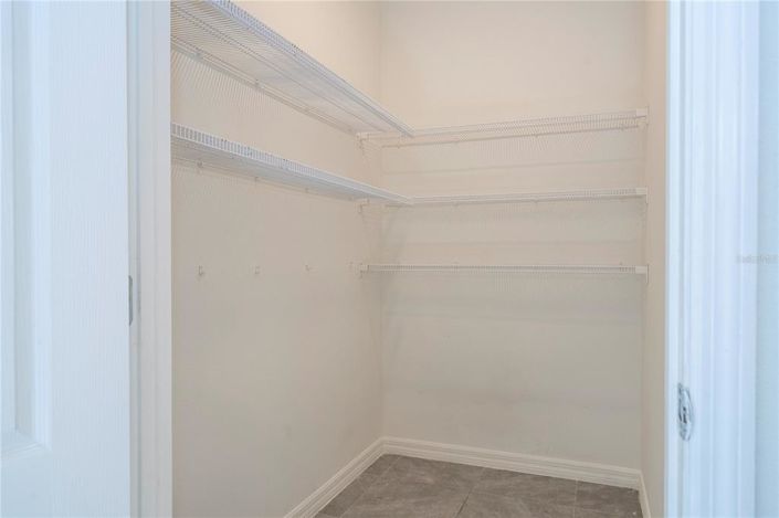 Image No.51-3 Bed House for sale